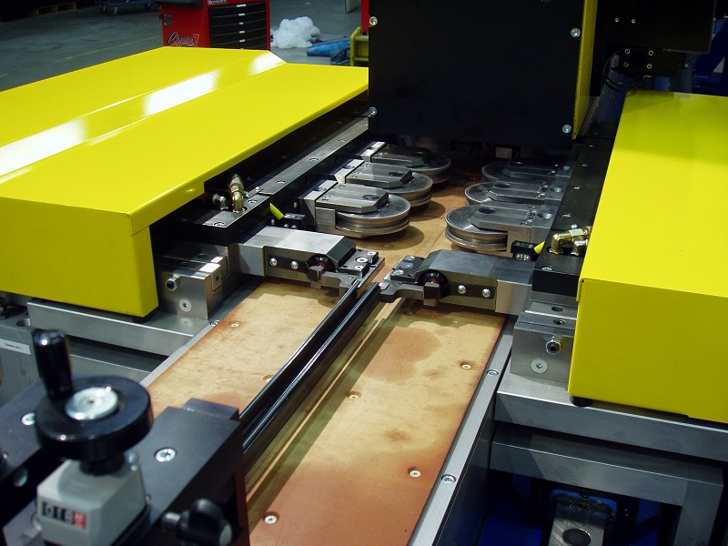AR wagons in move with strips 800px.jpg